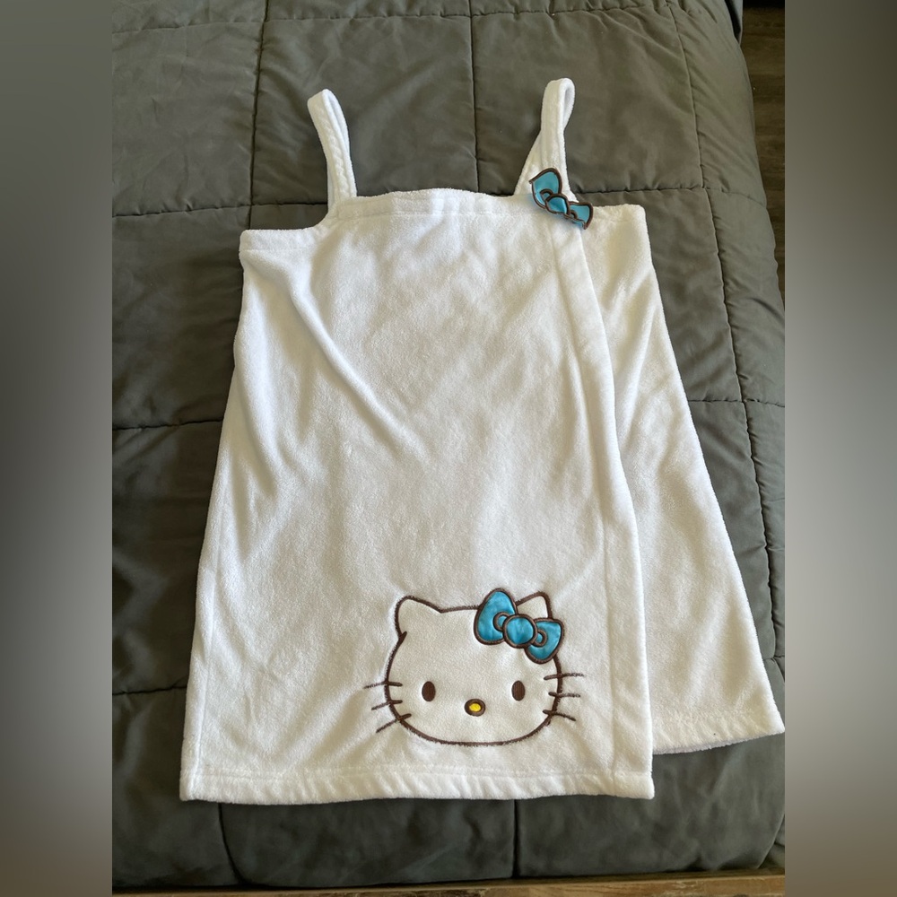 Vintage Y2K 2008 Hello Kitty Sanrio White Sleepwear Robe Sleeveless XL